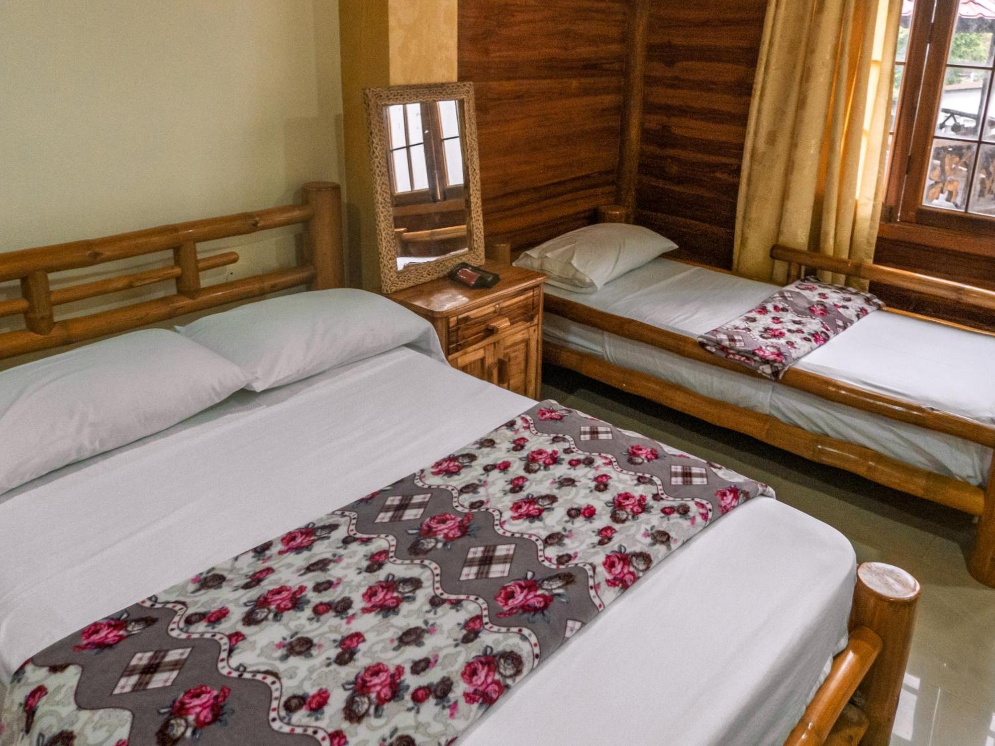 Hostal Poseidon Пуэрто-Кайо Экстерьер фото